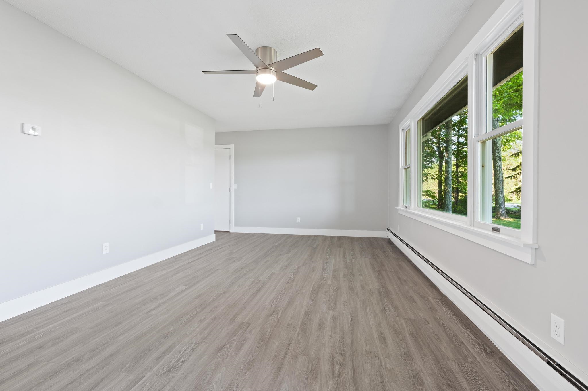5674 Goodrick Road Traverse City, MI 49684 - Photo 6 of 24 1936335-5e53b060-41d1-4e03-ad1d-b7243b5c6094.JPG