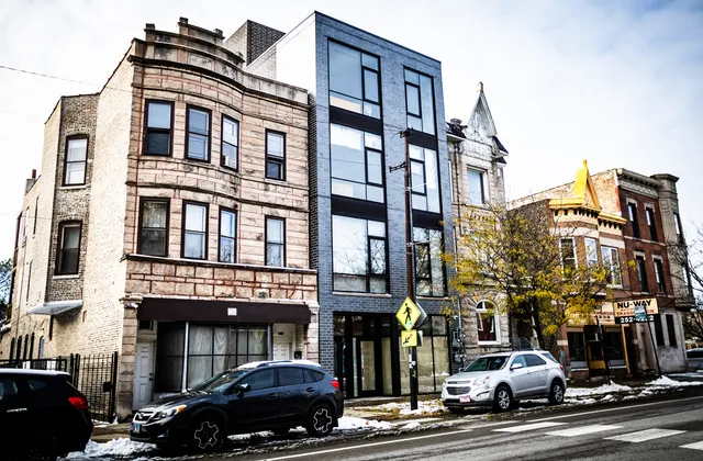 $3,100 | 1028 North California Avenue, Unit 2, Chicago, IL 60622