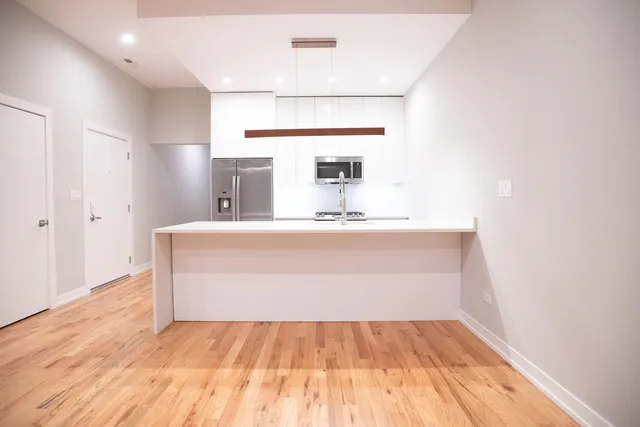 $3,100 | 1028 North California Avenue, Unit 2, Chicago, IL 60622