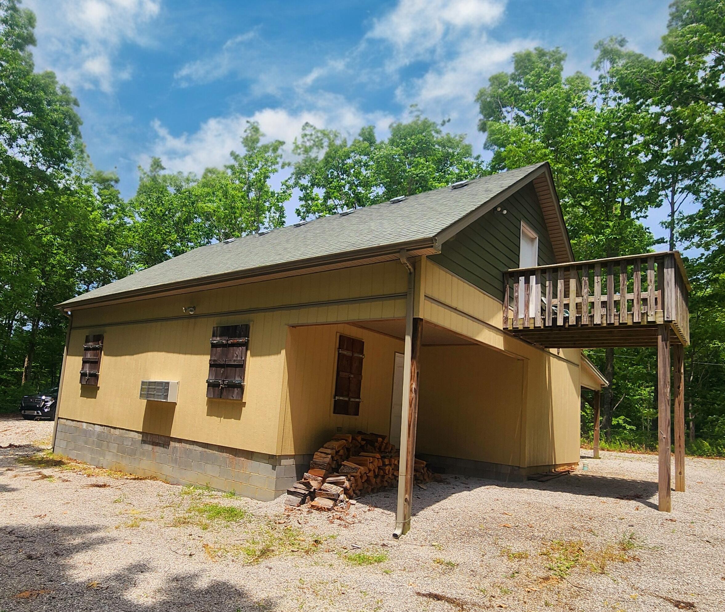 820 Wild Dog Trail Road McKee, KY 40447 - Photo 3 of 37 ff3de3da-827a-4406-b842-076efe3db4a4_202