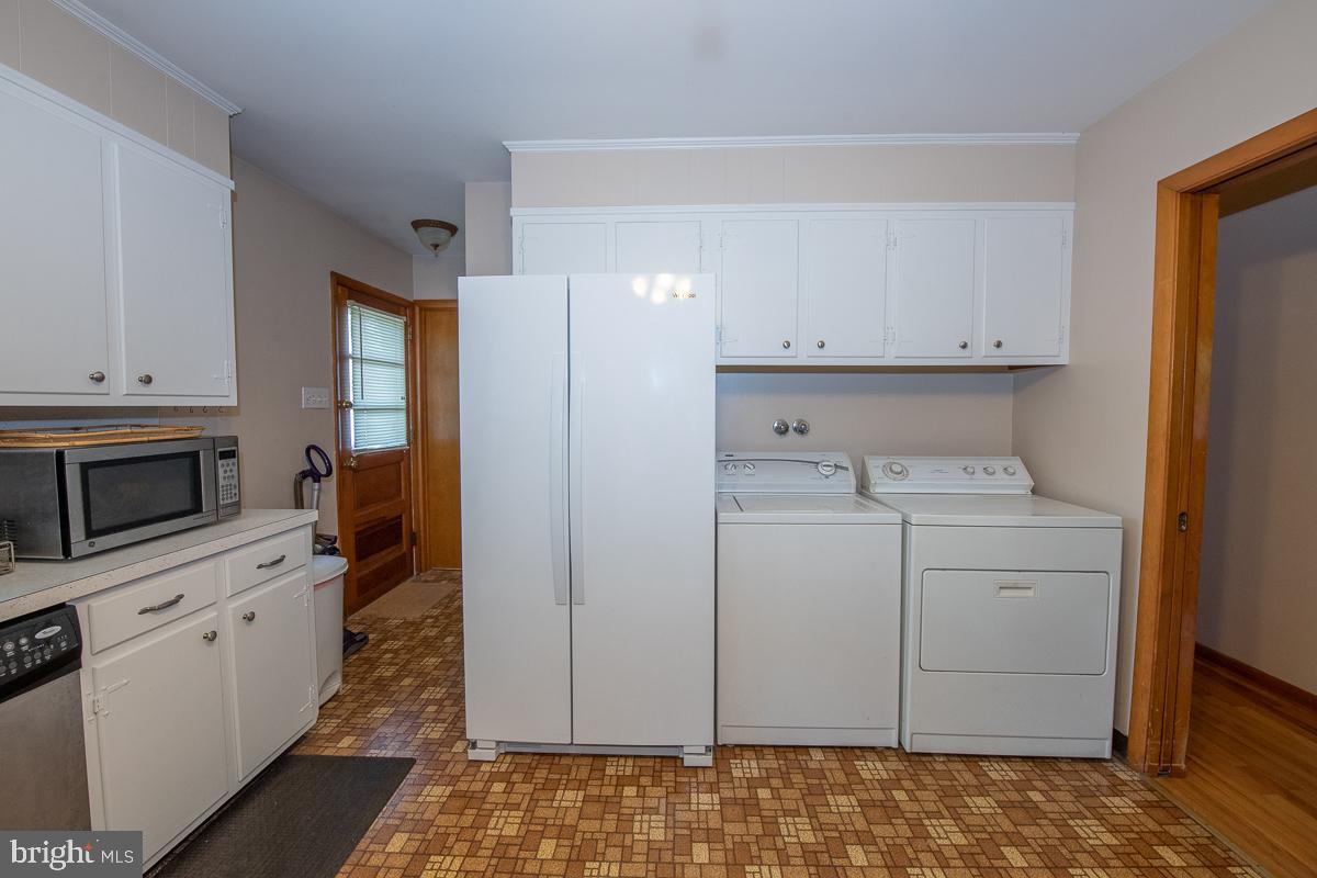 92 East 7 Stars Road Phoenixville, PA 19460 - Photo 8 of 24 Kitchen