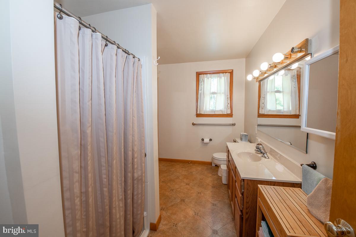 92 East 7 Stars Road Phoenixville, PA 19460 - Photo 10 of 24 Hall Bathroom