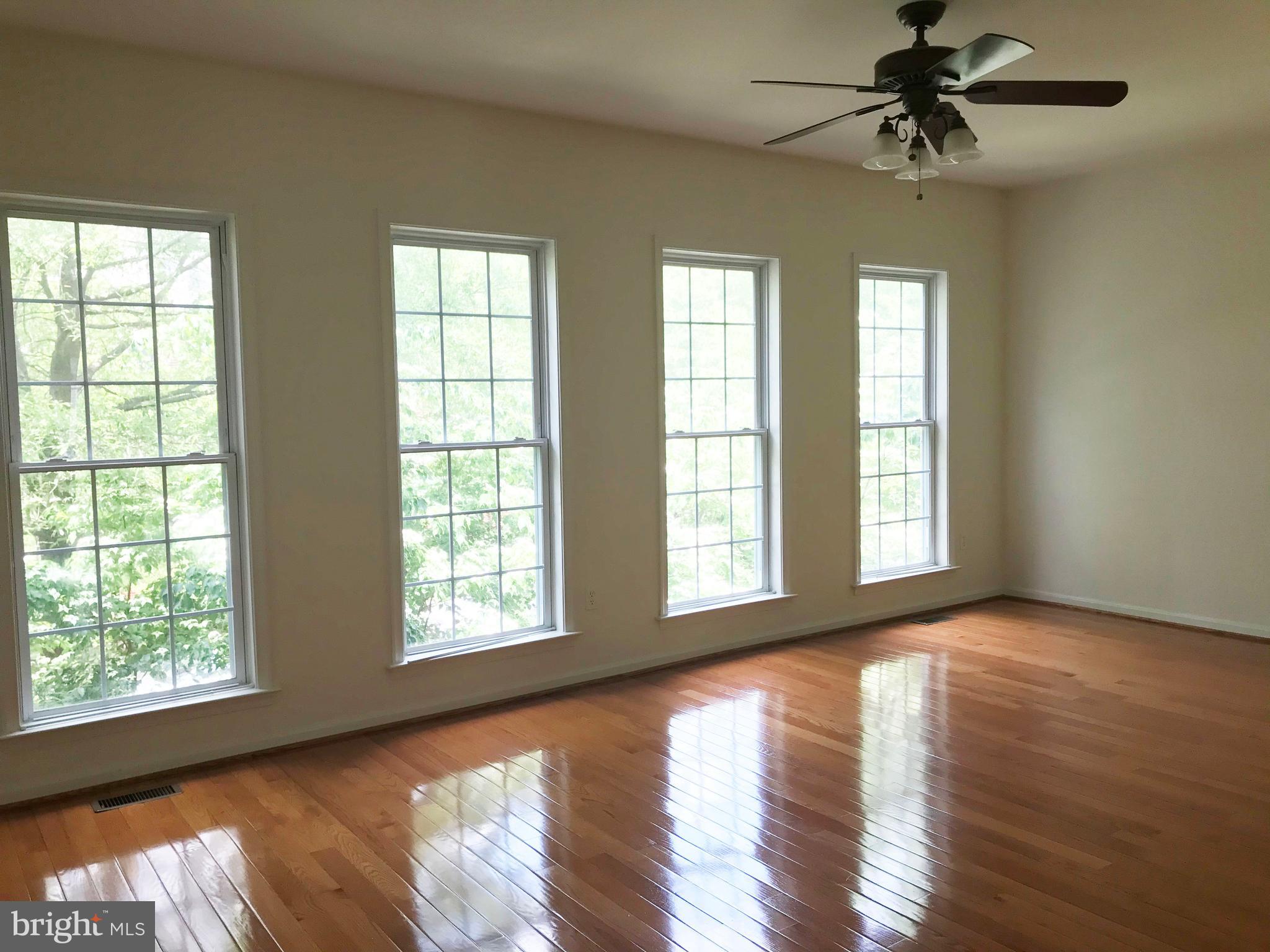714 Ridgemont Avenue Rockville, MD 20850 - Photo 18 of 46 Master bedroom