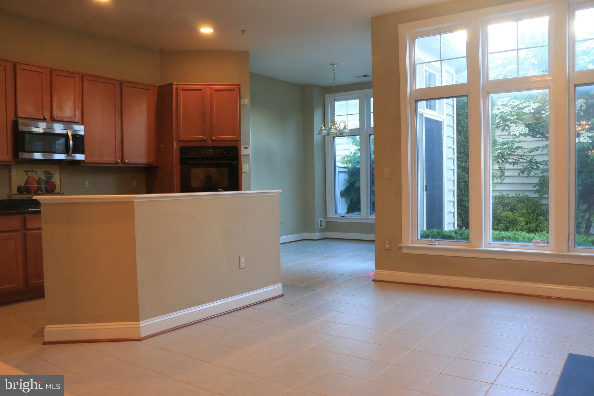 714 Ridgemont Avenue Rockville, MD 20850 - Photo 8 of 46 Kitchen facing Family room