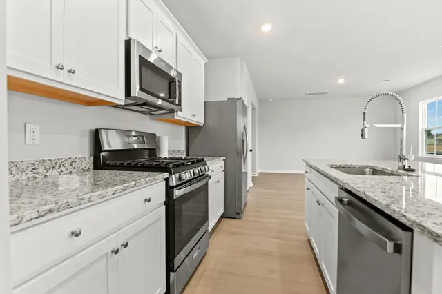 $2,375 | 658 Culpepper Street, Summerville, SC 29486