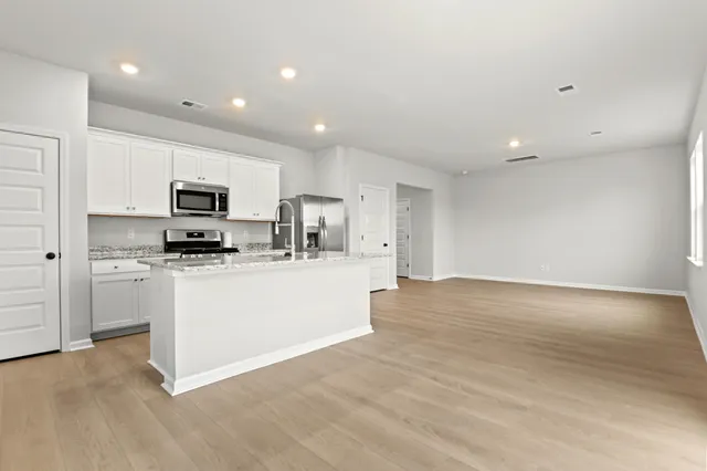 $2,375 | 658 Culpepper Street, Summerville, SC 29486