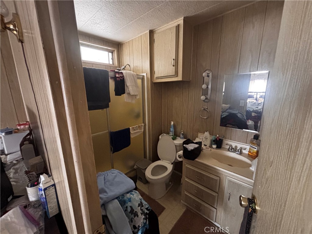 38 4th Street Yucaipa, CA 92399 - Photo 8 of 11