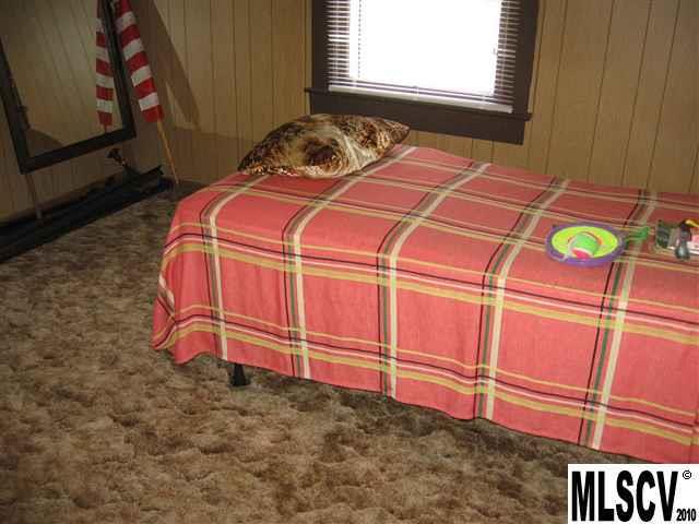 8991 Weaver Road Hildebran, NC 28637 - Photo 5 of 18 Gallery Image 5