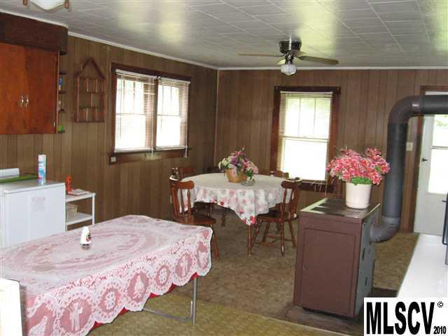 8991 Weaver Road Hildebran, NC 28637 - Photo 9 of 18 Gallery Image 9