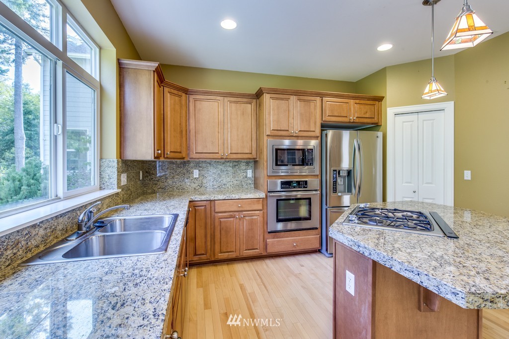 4602 Rutherford Circle Southwest Port Orchard, WA 98367 - Photo 8 of 25 Gallery Image 8