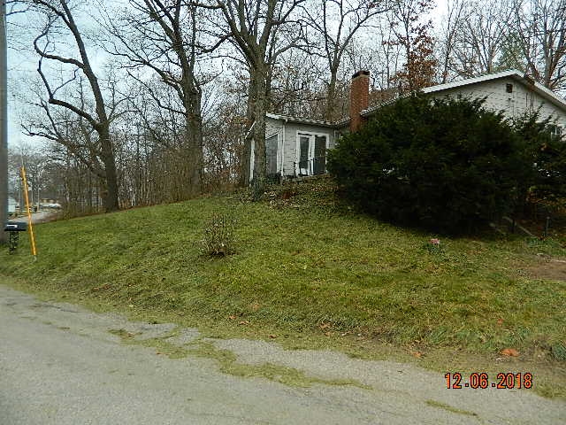 214 Ems R4 Lane Pierceton, IN 46562 - Photo 4 of 16 Gallery Image 4
