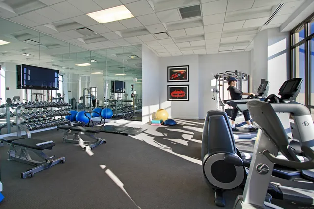 $8,000 | 100 Parrott Drive, Unit 1402, Shelton, CT 06484