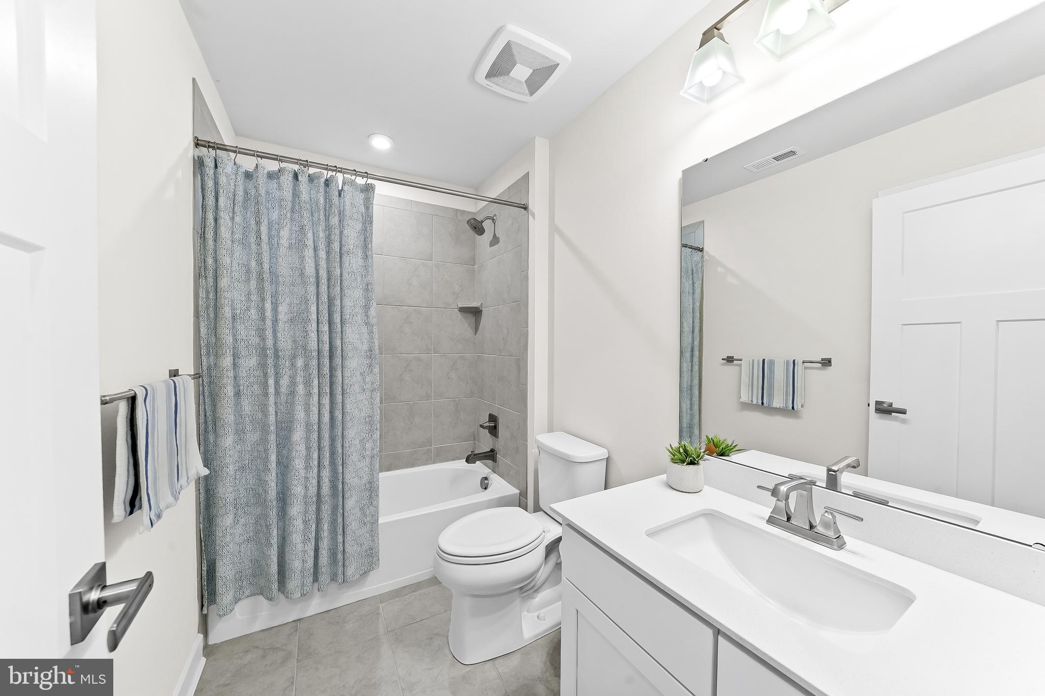 714 Cascade Way Kennett Square, PA 19348 - Photo 26 of 37 Hall Bath