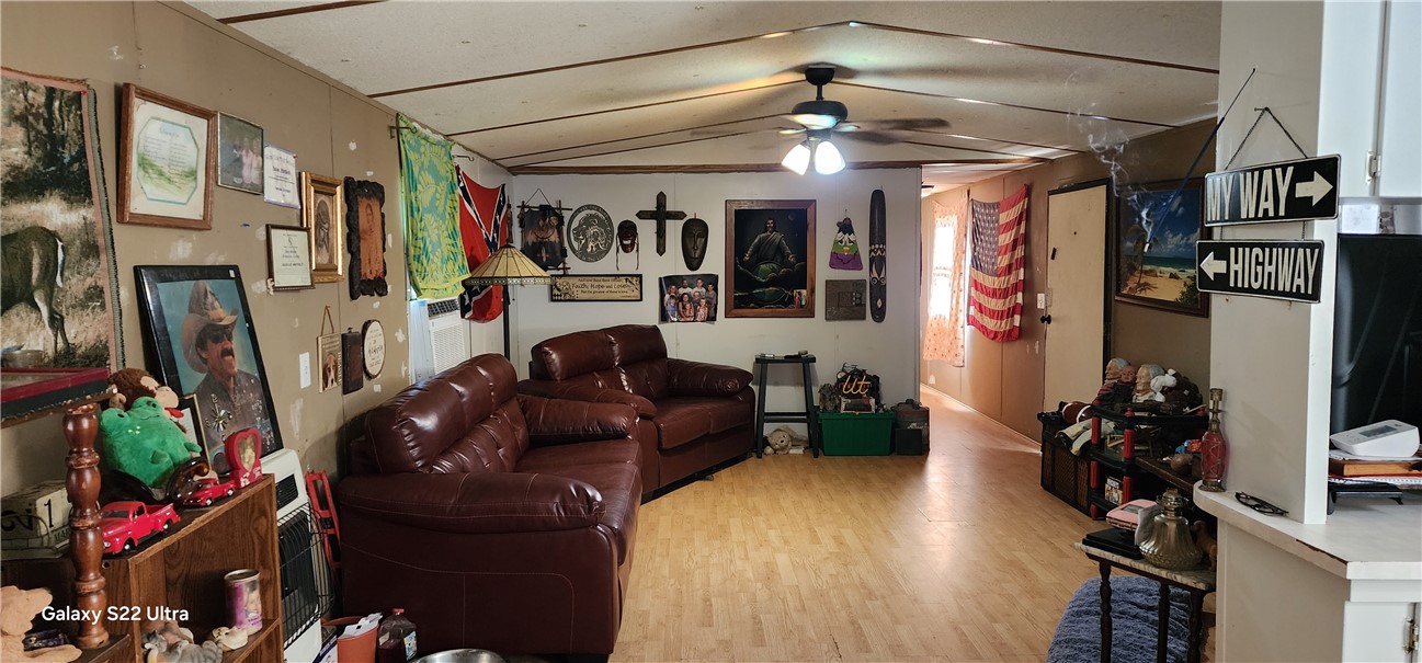 326 Doyle Street Westminster, SC 29693 - Photo 7 of 26 Warm and inviting, this spacious living area offers a welcoming atmosphere for relaxation.