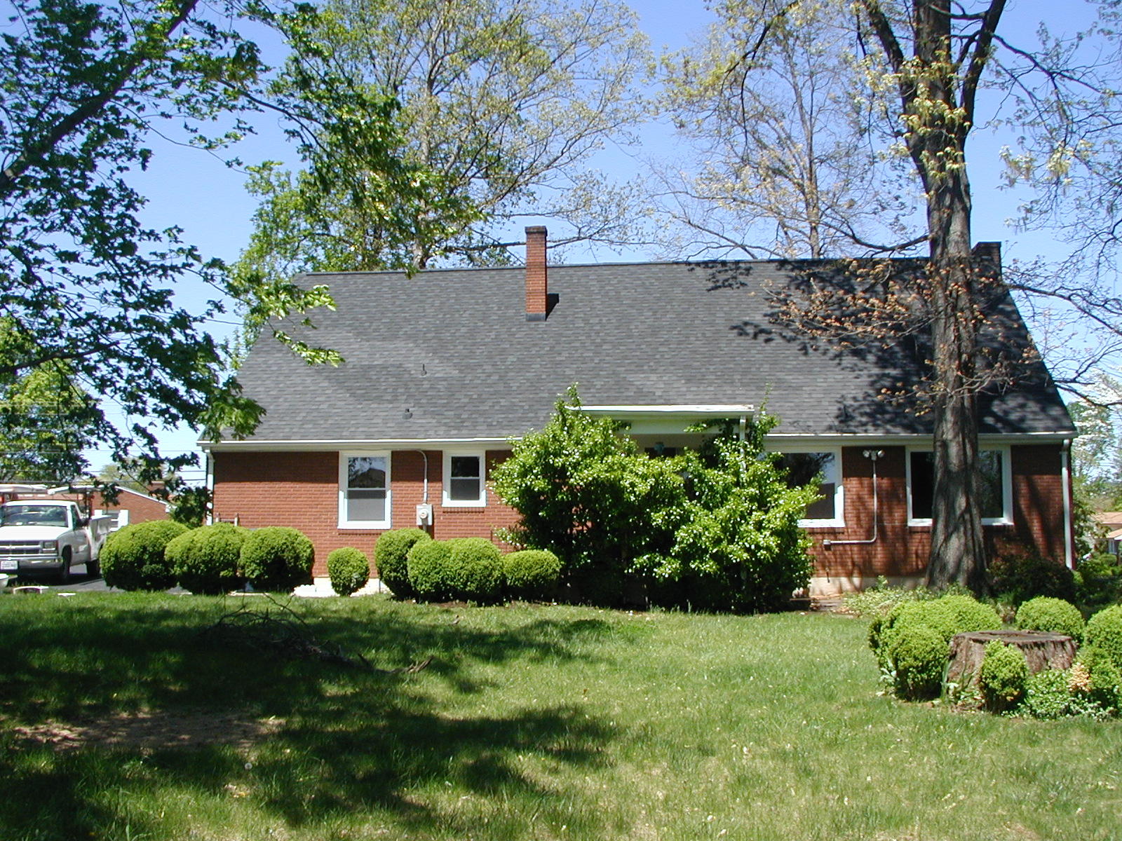 3433 Frontier Road Northwest Roanoke, VA 24012 - Photo 4 of 20 Rear