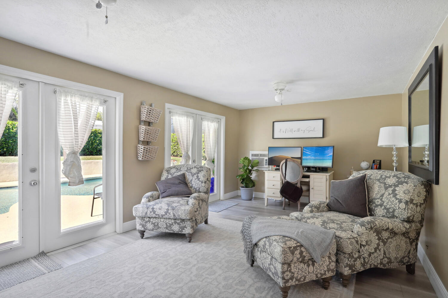 2131 Mark Drive Lake Worth, FL 33461 - Photo 12 of 48 2131 Mark Dr Lake Worth FL-large-012-013