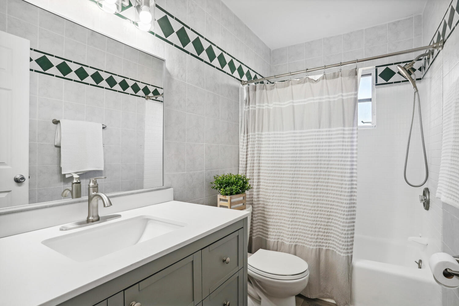 2131 Mark Drive Lake Worth, FL 33461 - Photo 32 of 48 2131 Mark Dr Lake Worth FL-large-017-012