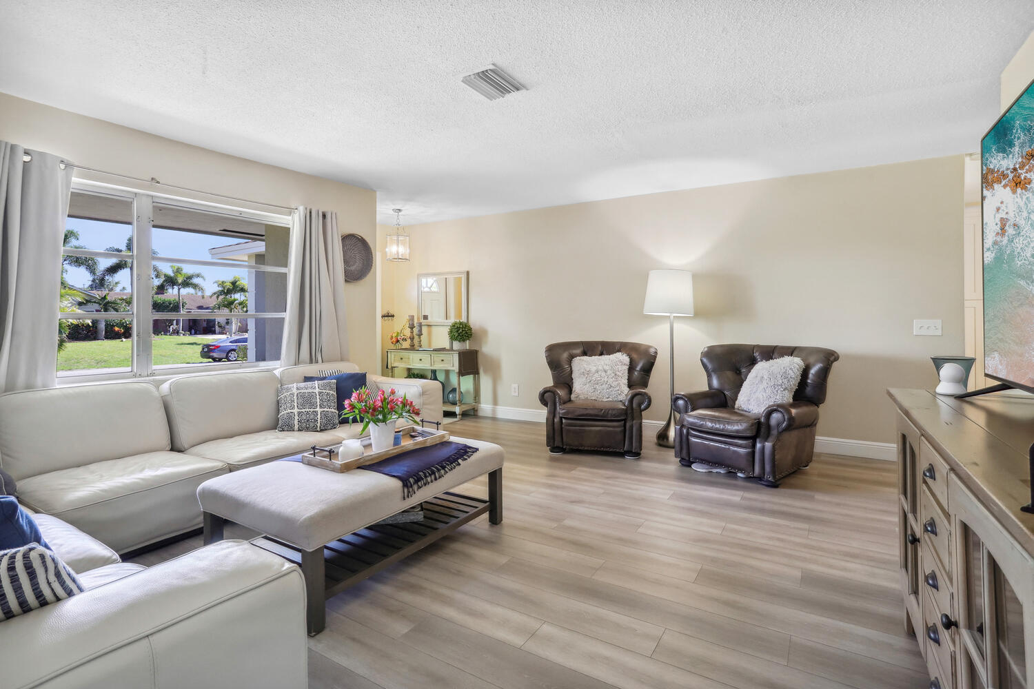 2131 Mark Drive Lake Worth, FL 33461 - Photo 5 of 48 2131 Mark Dr Lake Worth FL-large-003-003