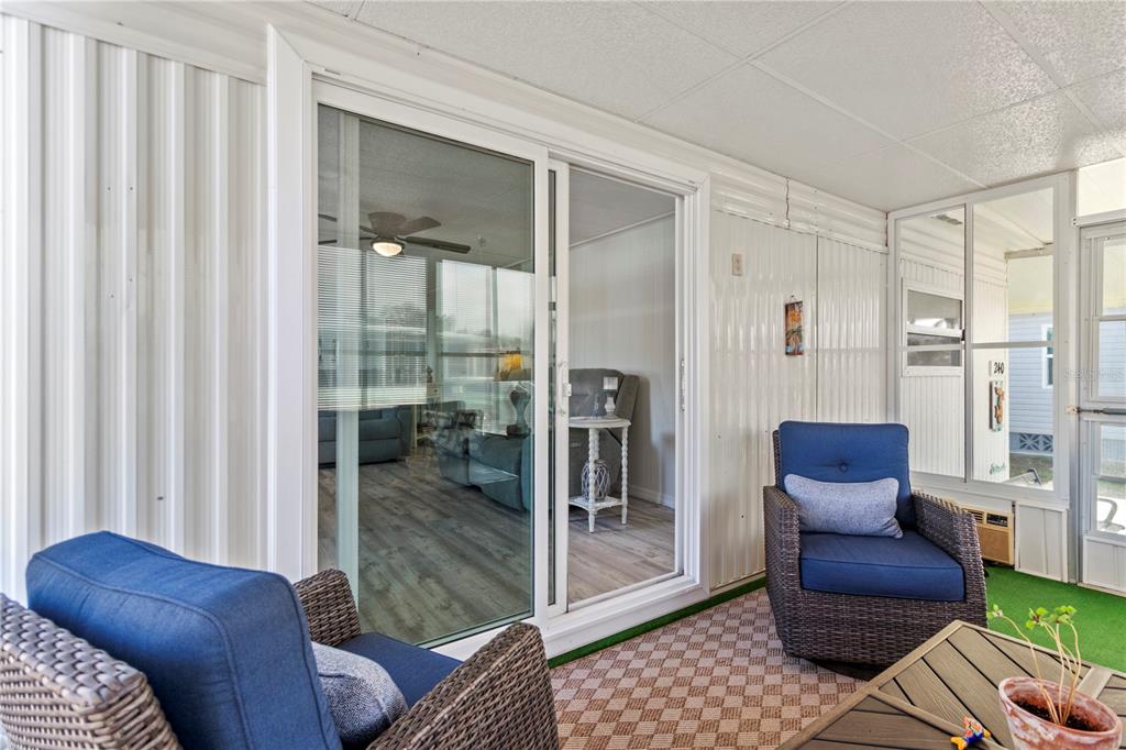 5619 Bayshore Road, Unit 240 Palmetto, FL 34221 - Photo 21 of 33 a living room with furniture