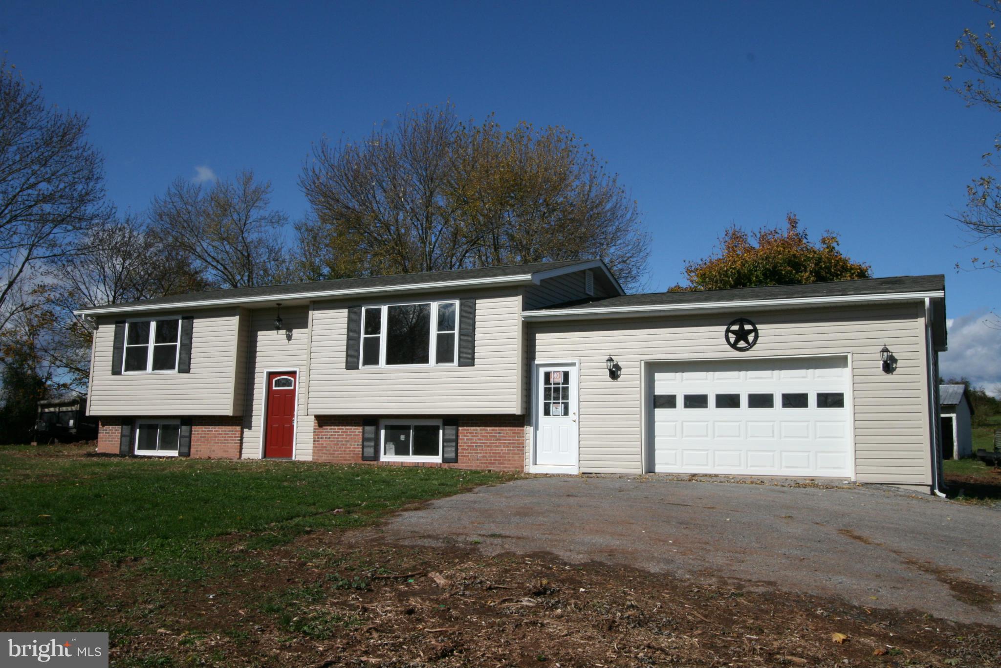 11932 Lucey Road Thurmont, MD 21788 - Photo 3 of 26 Exterior (Front)