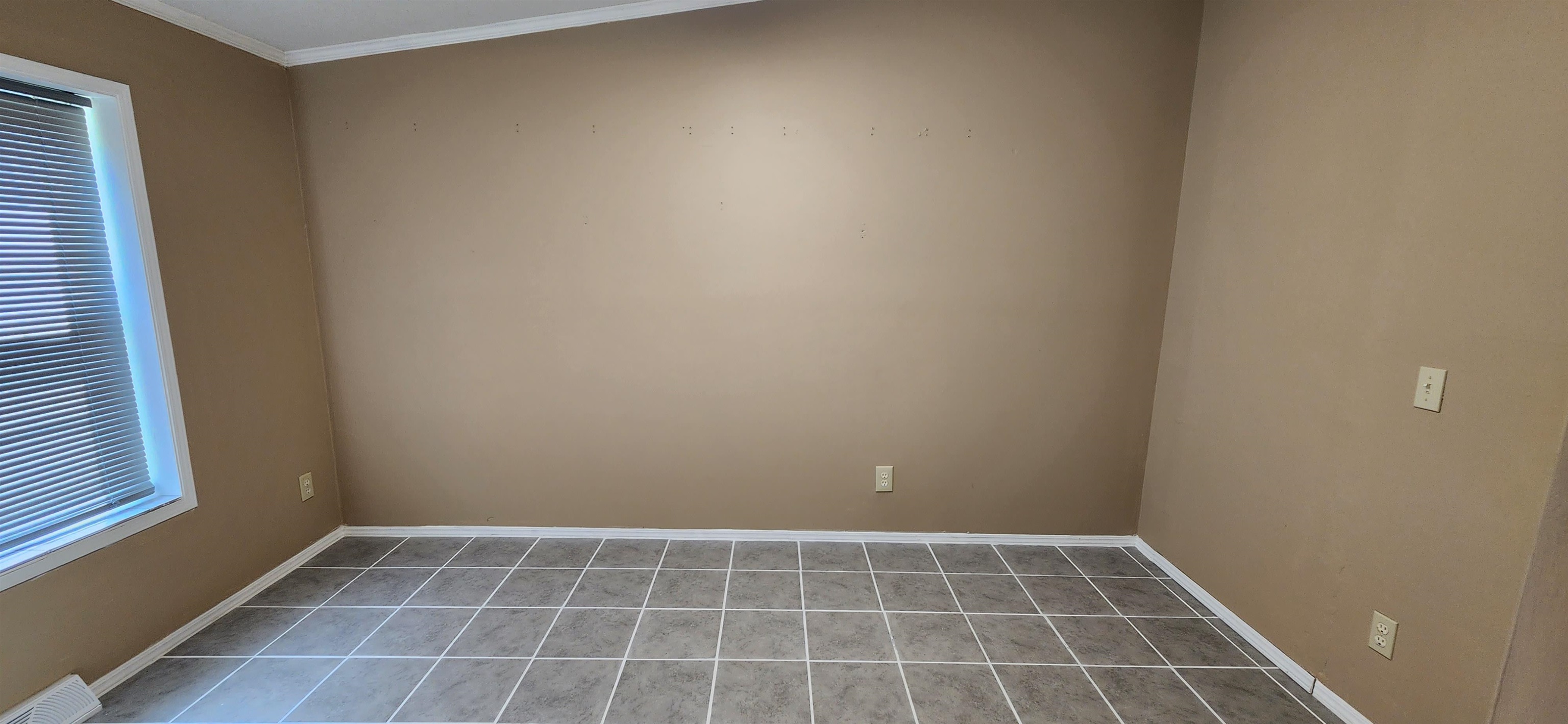 156 Middle Oxbow Road Hinsdale, NH 03451 - Photo 3 of 28 Gallery Image 3