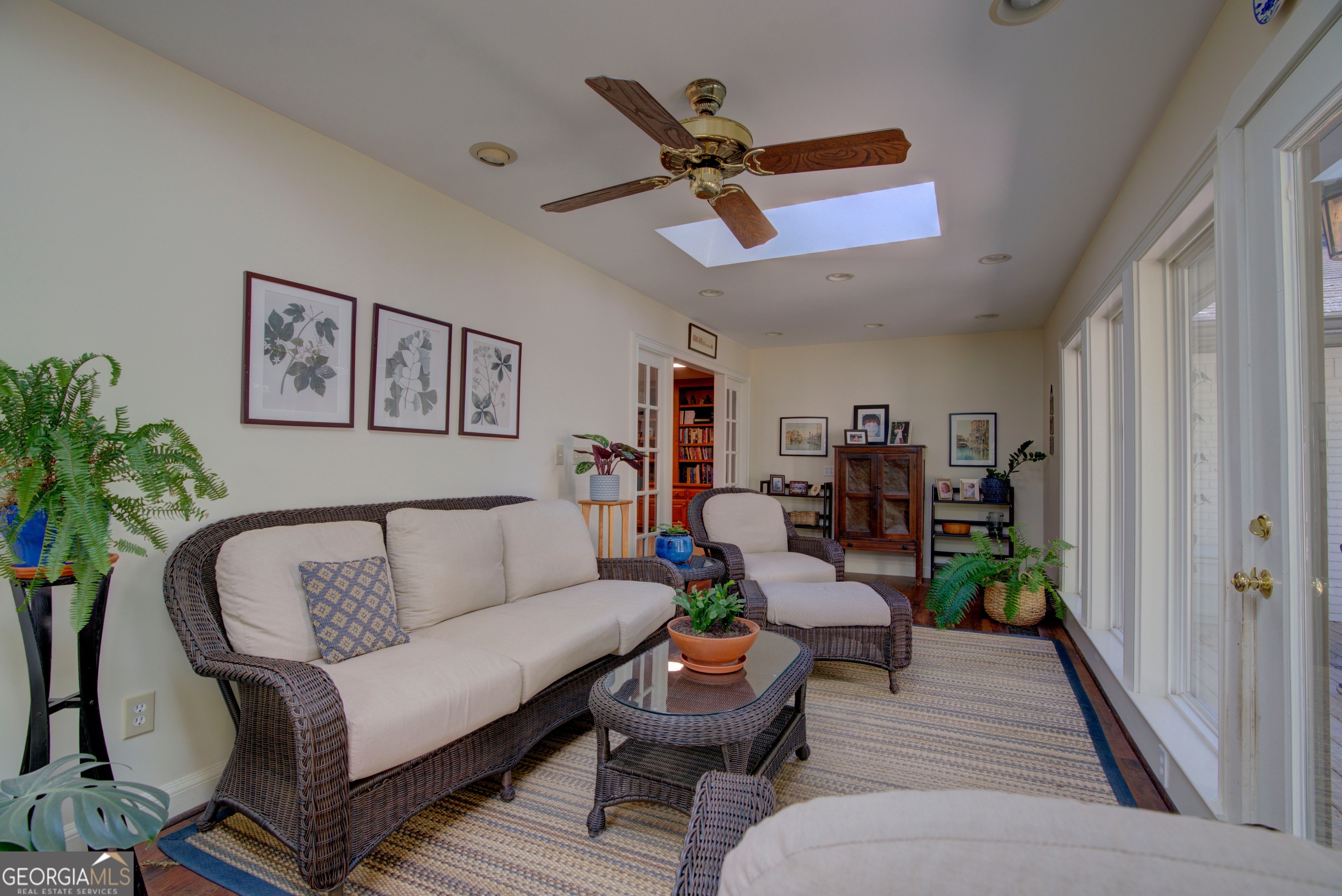 7 Pine Valley Road Rome, GA 30165 - Photo 22 of 57 a living room with furniture