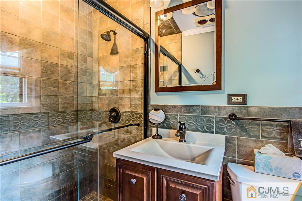11 Boston Post Road East Brunswick, NJ 08816 - Photo 16 of 25 Gallery Image 16