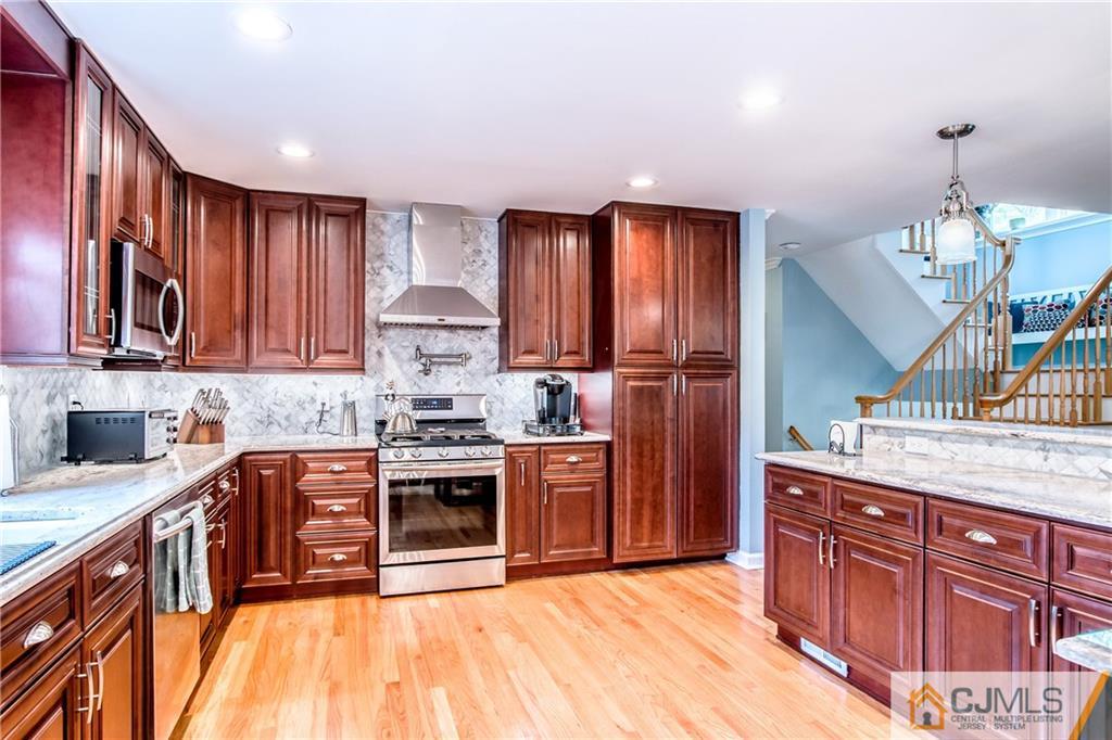 11 Boston Post Road East Brunswick, NJ 08816 - Photo 10 of 25 Gallery Image 10