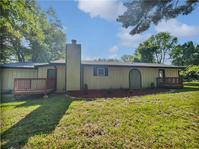 $211,000 | 8701 East 109 Terrace, Kansas City, MO 64134