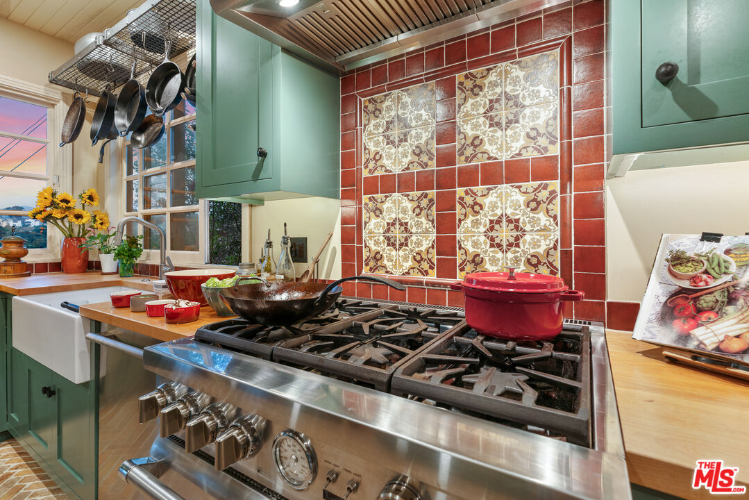 1411 Columbia Drive Glendale, CA 91205 - Photo 23 of 45