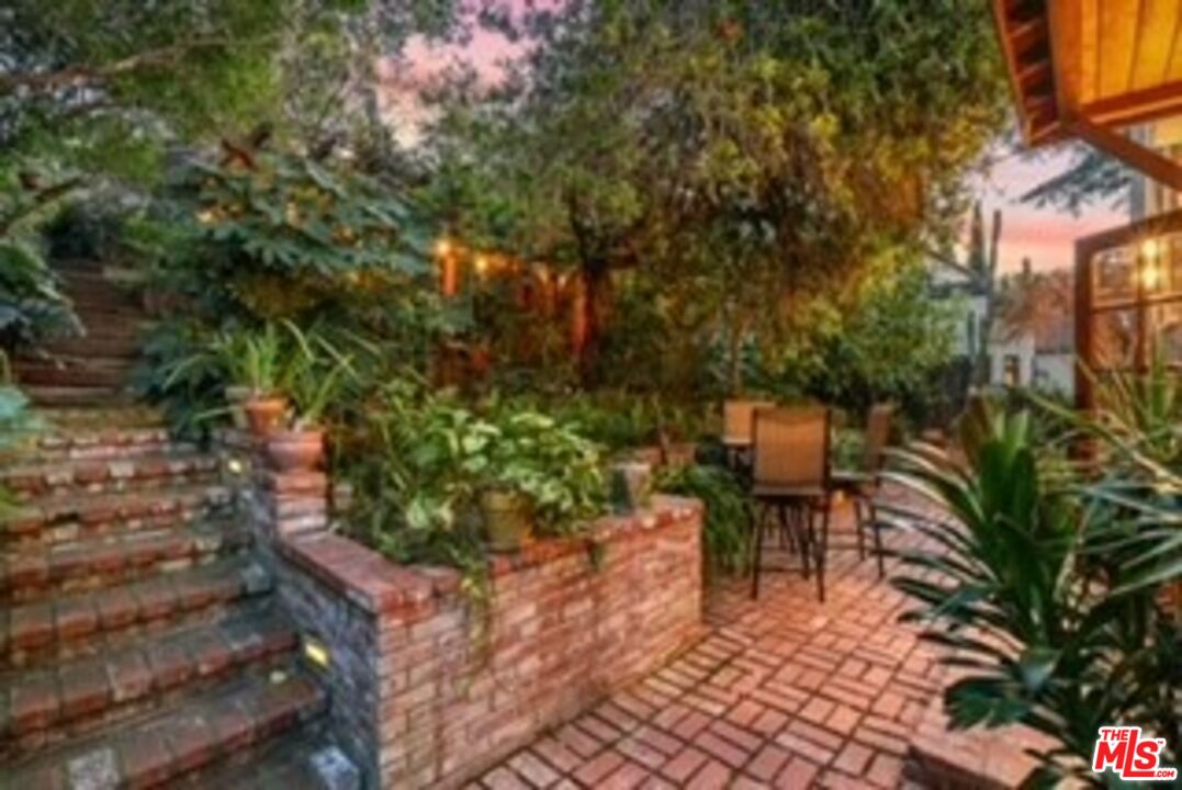 1411 Columbia Drive Glendale, CA 91205 - Photo 37 of 45 a view of a patio