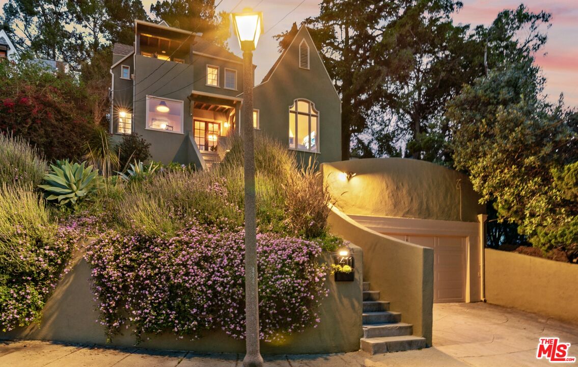 1411 Columbia Drive Glendale, CA 91205 - Photo 6 of 45 a view of a house