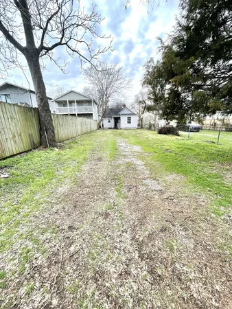 $1,650 | 1808 10th Avenue North, Nashville, TN 37208
