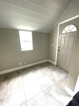 $1,650 | 1808 10th Avenue North, Nashville, TN 37208