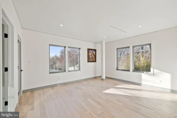$2,100,000 | 6304 Old Dominion Drive, McLean, VA 22101