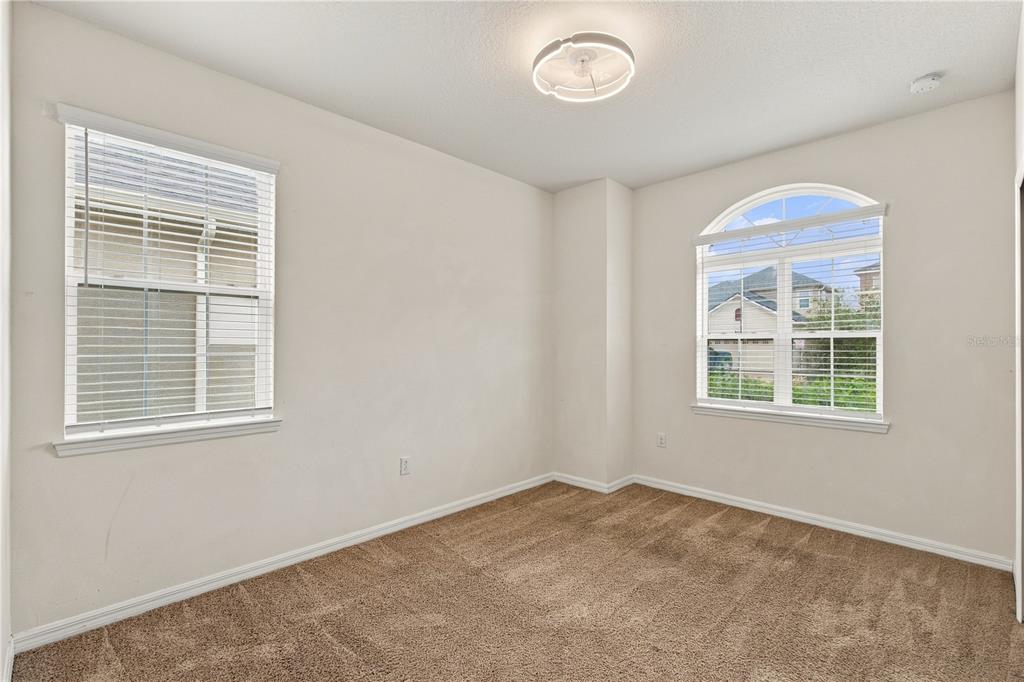 2500 Avian Loop Kissimmee, FL 34741 - Photo 6 of 39 Gallery Image 6