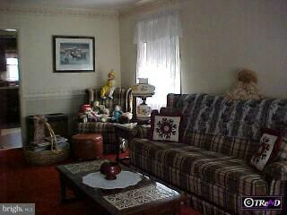 417 Summit Avenue Reading, PA 19607 - Photo 3 of 6 Gallery Image 3