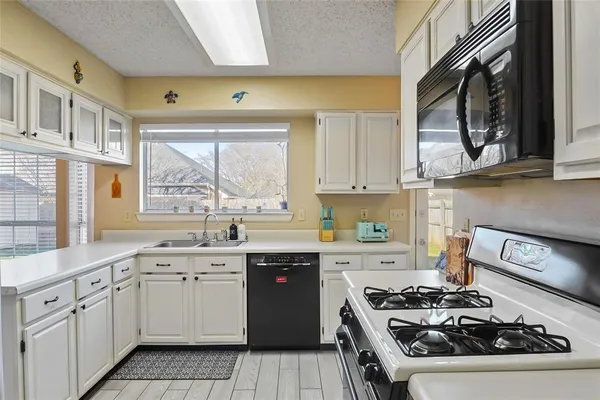 $395,000 | 5329 Grand Mesa Drive, Fort Worth, TX 76137