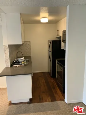 $2,550 | 5109 Raintree Circle, Culver City, CA 90230