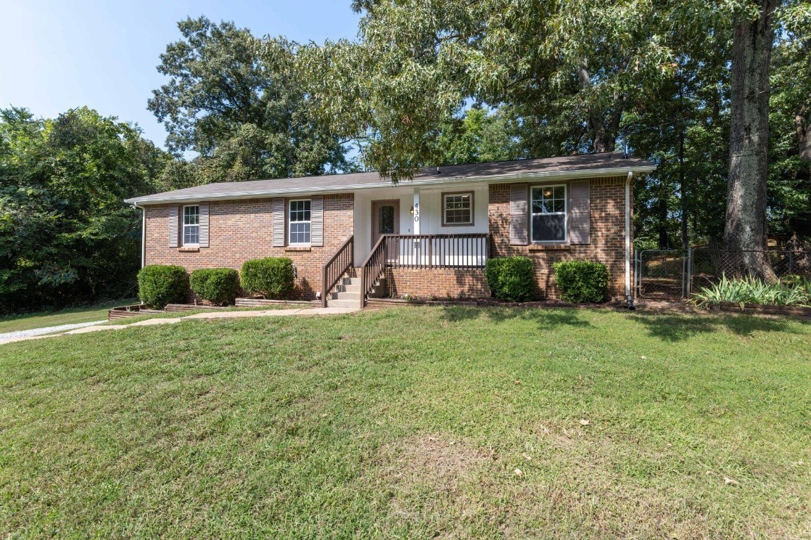 430 Victory Road Clarksville, TN 37042 - Photo 3 of 35 Gallery Image 3