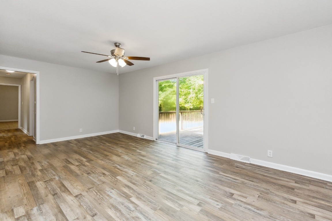 430 Victory Road Clarksville, TN 37042 - Photo 4 of 35 Gallery Image 4