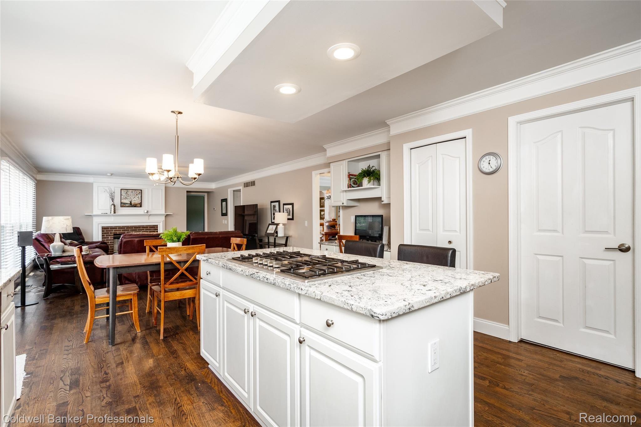 538 Sandalwood Road Canton, MI 48188 - Photo 13 of 49 View to Great Room