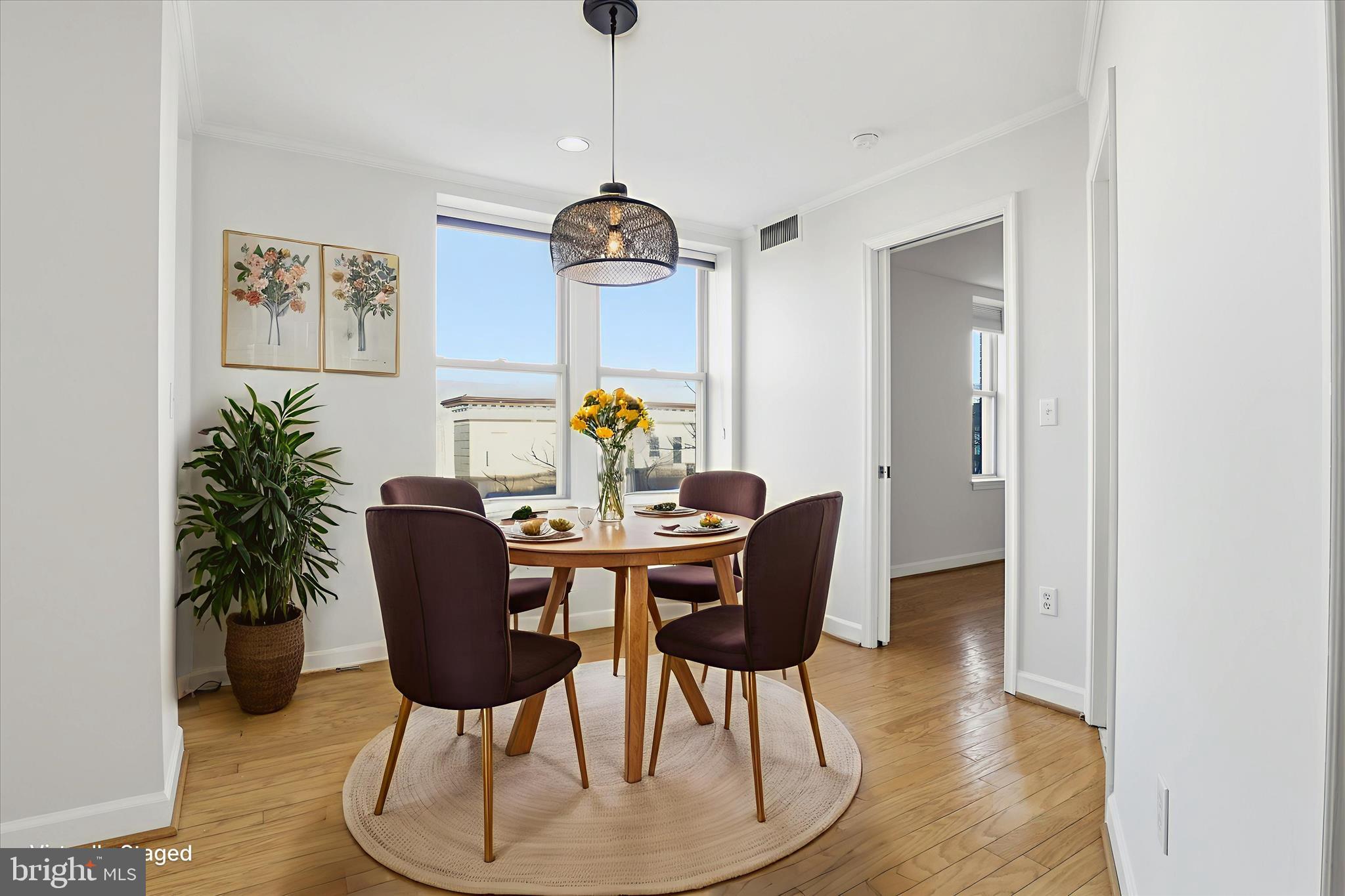 1801 Calvert Street Northwest, Unit 408 Washington, DC 20009 - Photo 5 of 19 Dining Area: Virtually Staged