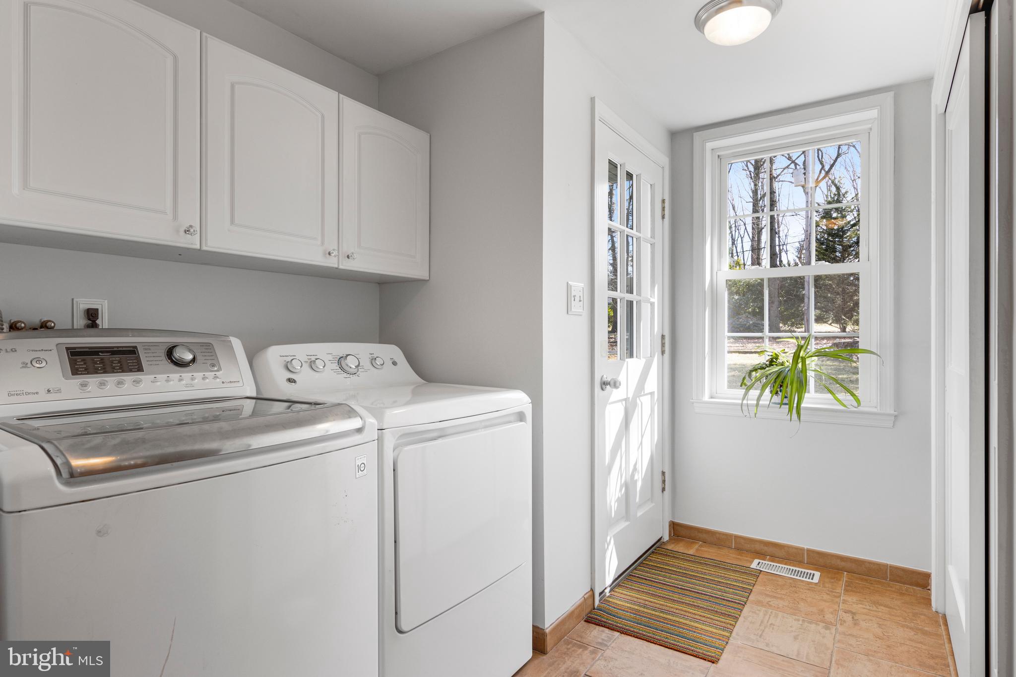 342 Colket Lane Wayne, PA 19087 - Photo 34 of 50 Expanded mud room / laundry with huge closet