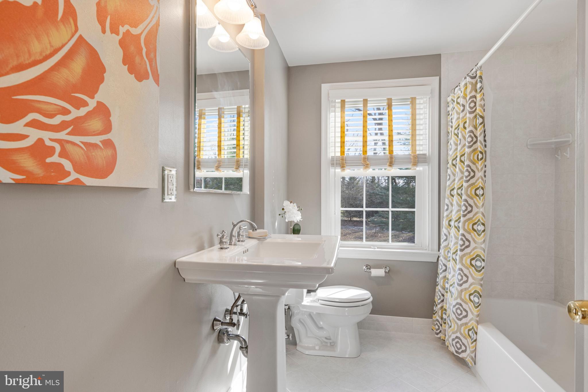 342 Colket Lane Wayne, PA 19087 - Photo 43 of 50 Hall bath