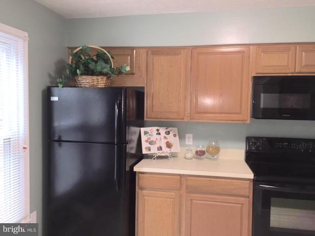 7359 Stream Way Springfield, VA 22152 - Photo 2 of 9 Kitchen1