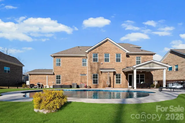 $1,525,000 | 617 Brown Creek Drive, Weddington, NC 28104