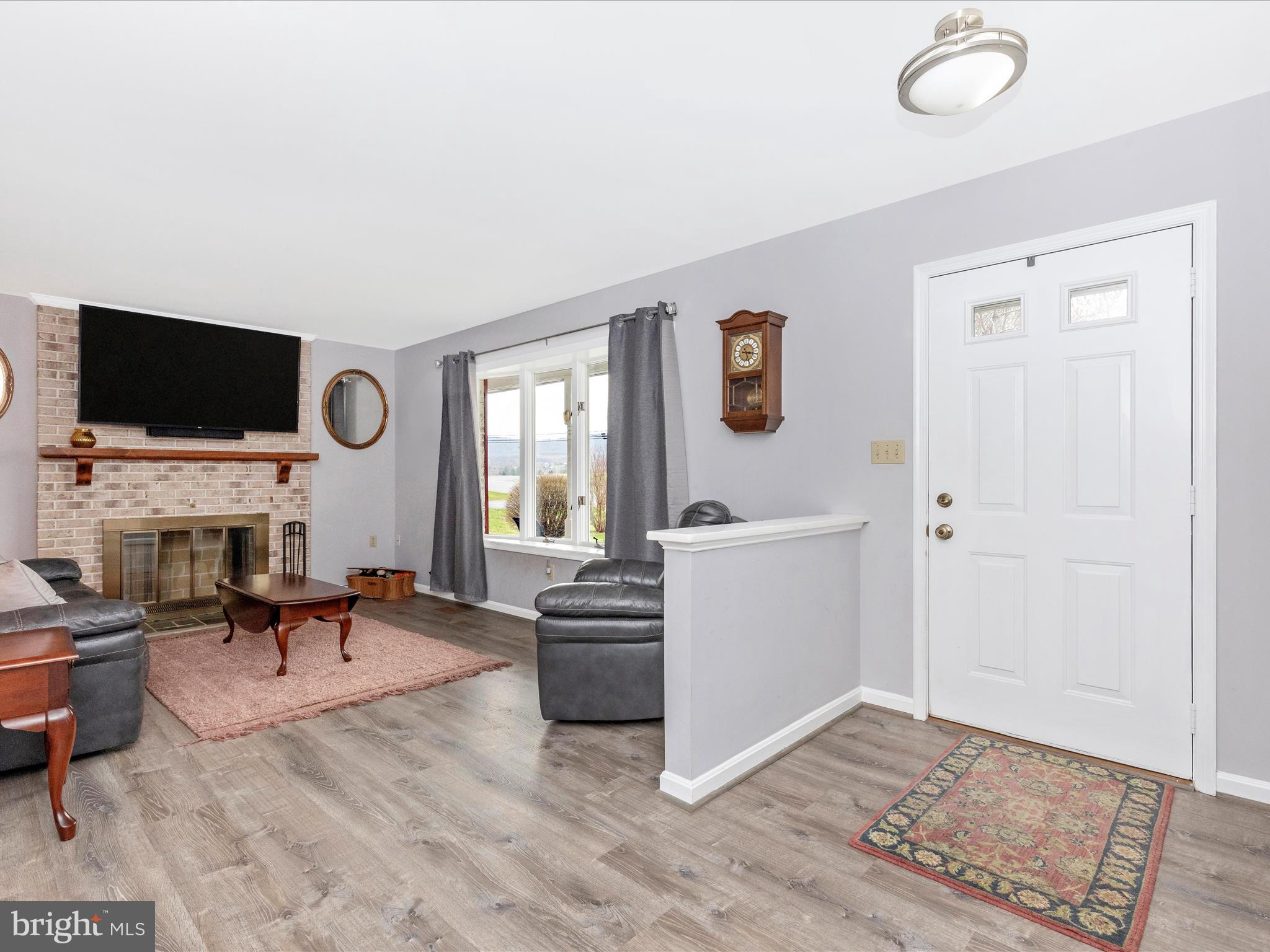 8019 Stone Ridge Drive Frederick, MD 21702 - Photo 3 of 53 Entryway