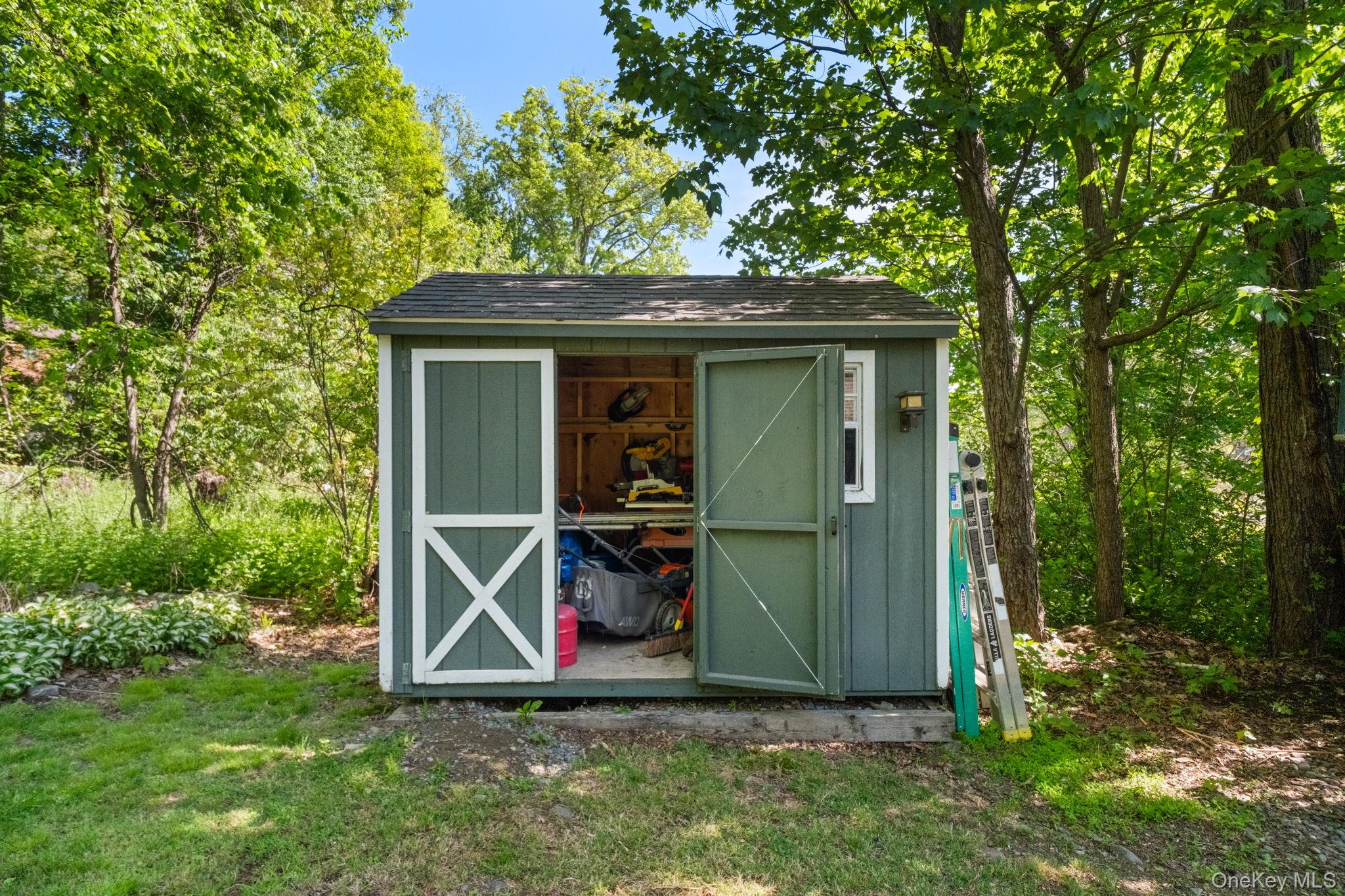 189 Lakeside Road Newburgh, NY 12550 - Photo 28 of 33