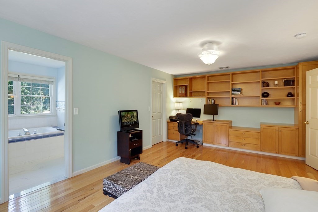 111 Maple Street, Unit 111 Needham, MA 02492 - Photo 16 of 41